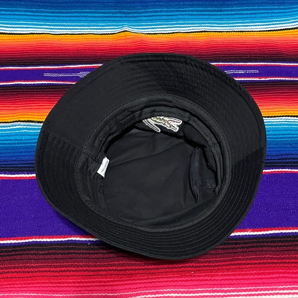 Lacoste embroidered crocodile logo bucket hat - Picture 5 of 6
